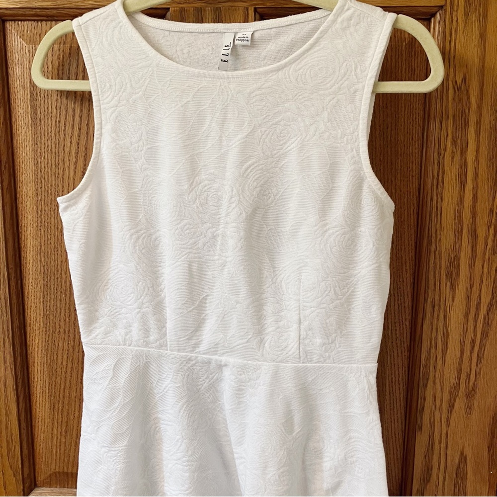 ELLE White Embroidered Floral Peplum Top Size XS - Picture 2 of 5